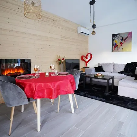 Hébergement de vacances Privé Et Piscine Chauffée à 8 Km De Toulouse *