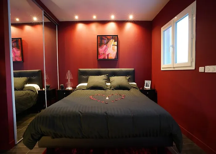 Prive Et Piscine Chauffee A 8 Km De Toulouse