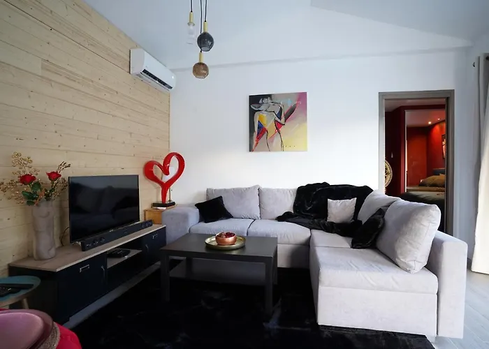 Prive Et Piscine Chauffee A 8 Km De Toulouse Montrabe